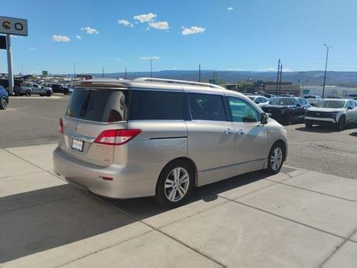 2012 Nissan Quest LE