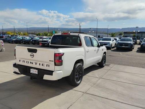 Glacier White 2026 Nissan Frontier SV