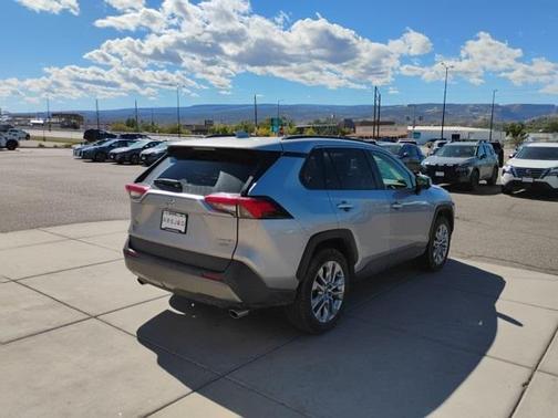 2019 Toyota RAV4 Limited