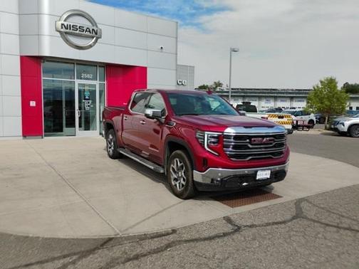 2022 GMC Sierra 1500 SLT