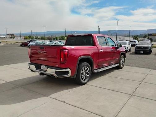 2022 GMC Sierra 1500 SLT
