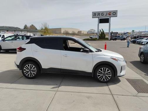 2024 Nissan Kicks SV