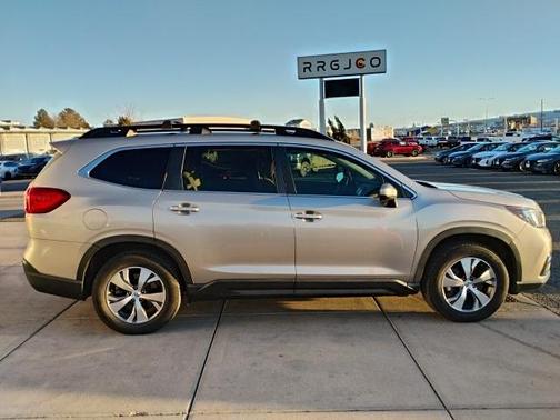 2020 Subaru Ascent Premium 8-Passenger