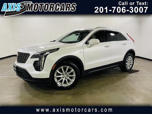 Photo 1 of 62 of 2019 Cadillac XT4 Luxury