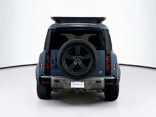 2022 Land Rover Defender 110 SE