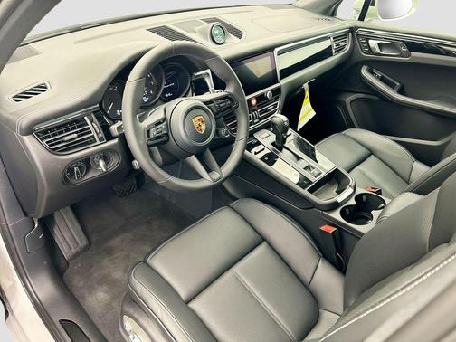 2026 Porsche Macan GTS