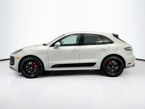 2026 Porsche Macan GTS