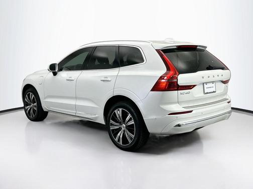 2022 Volvo XC60 Recharge Plug-In Hybrid T8 Inscription