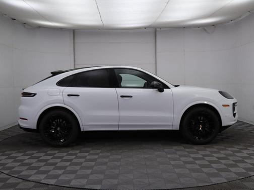 2025 Porsche Cayenne