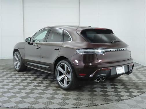 2023 Porsche Macan Base