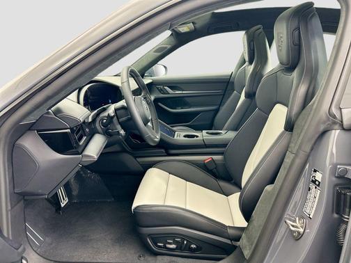 2026 Porsche Taycan Turbo