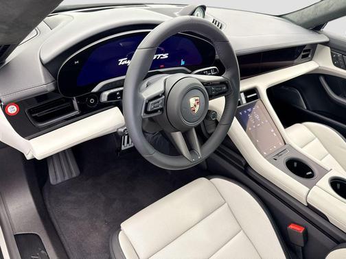 2026 Porsche Taycan GTS