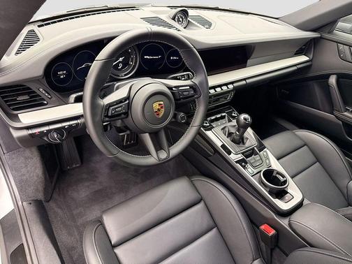 2024 Porsche 911 Carrera T