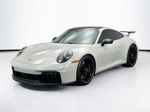 2025 Porsche 911 Carrera GTS