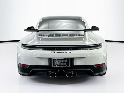 2025 Porsche 911 Carrera GTS
