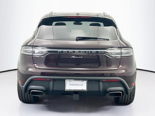 2026 Porsche Macan 