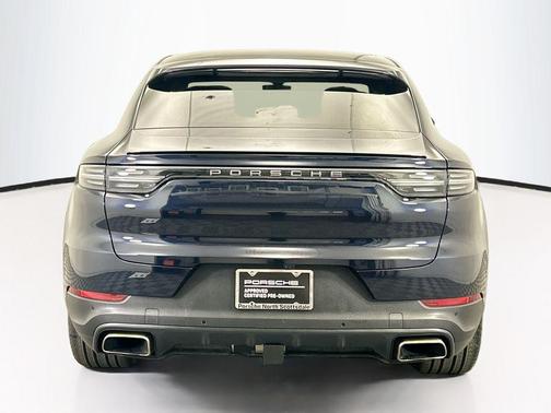 2022 Porsche Cayenne Cayenne