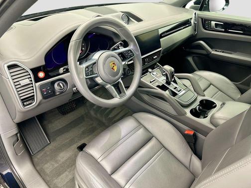 2022 Porsche Cayenne Cayenne