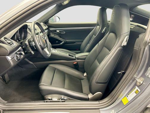 2025 Porsche 718 Cayman Base