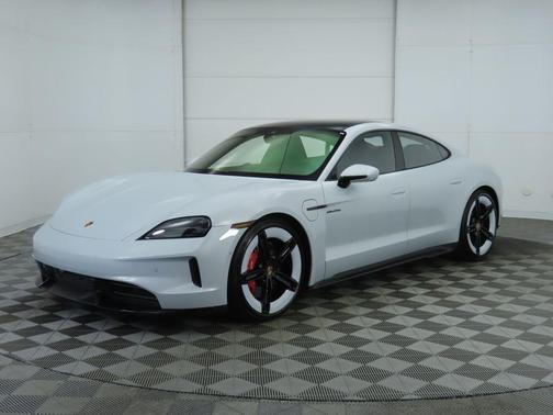 2025 Porsche Taycan GTS