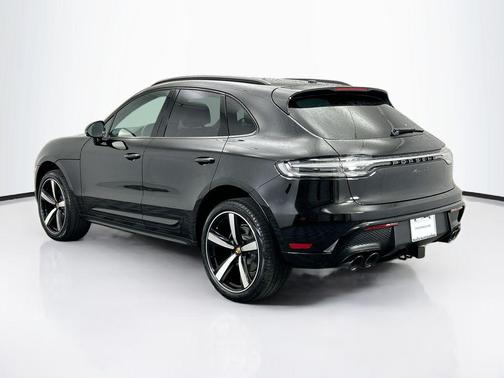 2026 Porsche Macan T