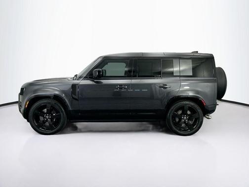2024 Land Rover Defender 110 V8