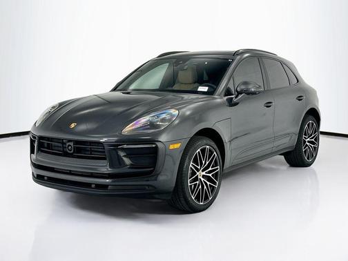 Volcano Grey Metallic 2026 Porsche Macan Macan