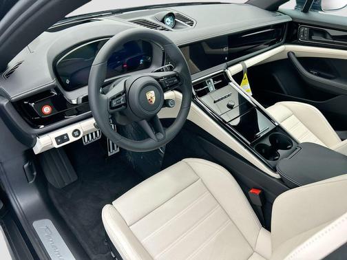 2026 Porsche Panamera 4S