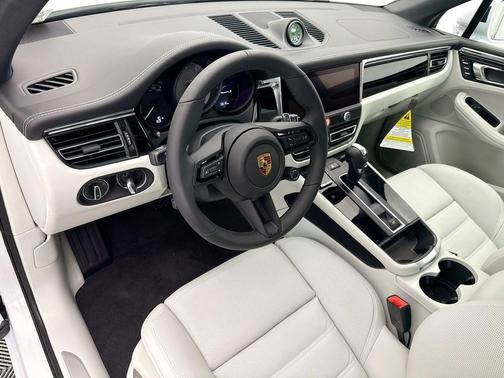 2026 Porsche Macan S