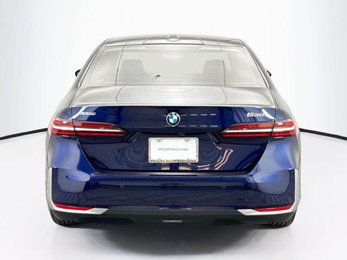 2024 BMW 530 i xDrive