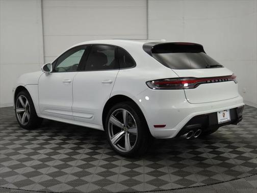 2024 Porsche Macan Base