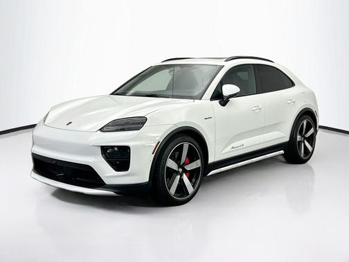 2025 Porsche Macan 4S