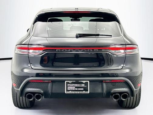 2025 Porsche Macan 