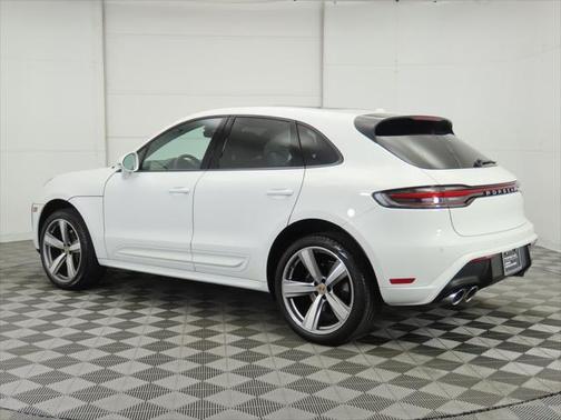 2024 Porsche Macan Base