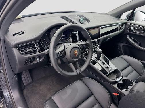 2025 Porsche Macan S