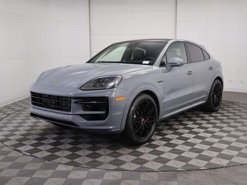 2025 Porsche Cayenne S