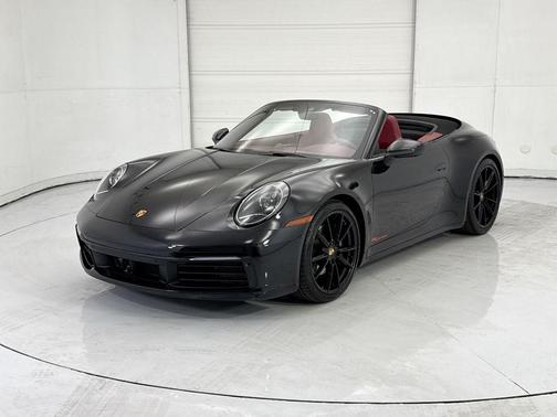 2021 Porsche 911 Carrera