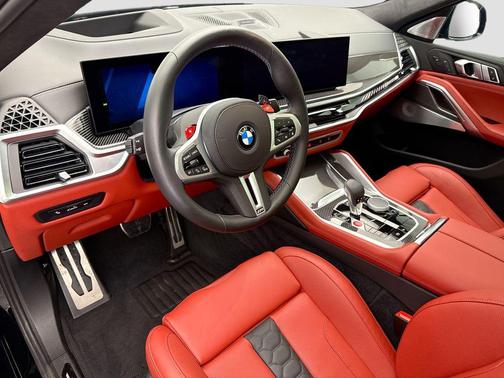 2025 BMW X6 M Base