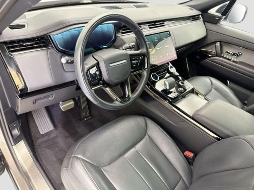 Fuji White 2023 Land Rover Range Rover Sport SE