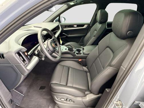 Arctic Grey 2026 Porsche Cayenne Cayenne