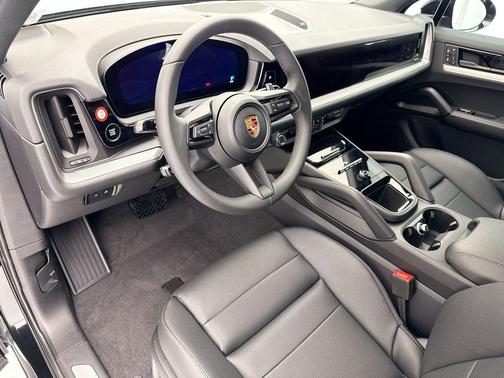 Chromite Black Metallic 2026 Porsche Cayenne Cayenne