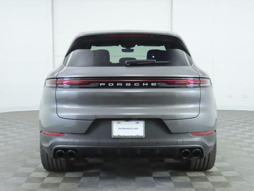 2025 Porsche Cayenne
