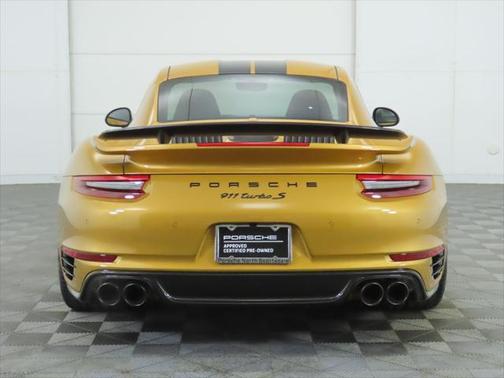 2018 Porsche 911 Turbo S
