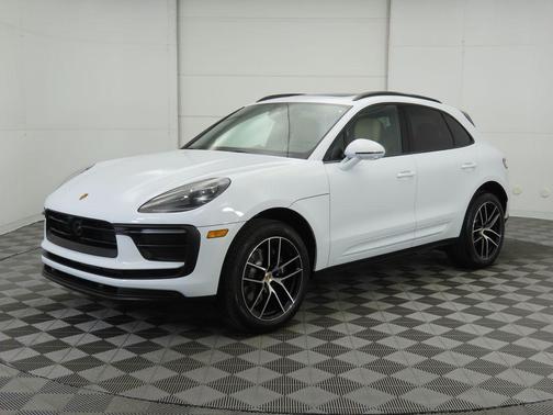 2025 Porsche Macan 