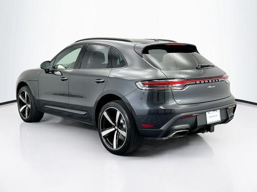 2026 Porsche Macan 