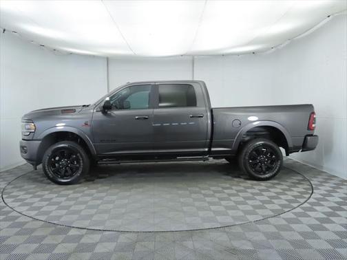 2022 RAM 2500 Laramie Crew Cab 4x4 6'4' Box