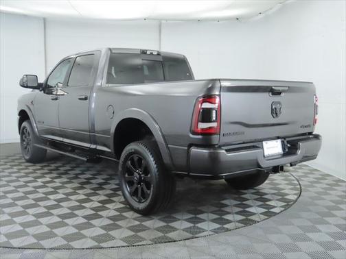 2022 RAM 2500 Laramie Crew Cab 4x4 6'4' Box