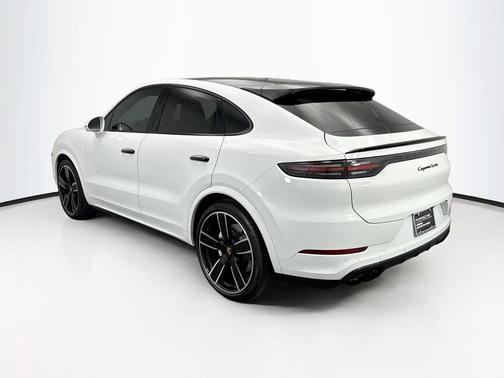 2023 Porsche Cayenne Turbo