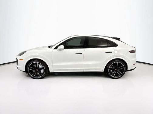 2023 Porsche Cayenne Turbo