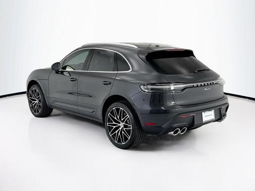 Volcano Grey Metallic 2026 Porsche Macan Macan